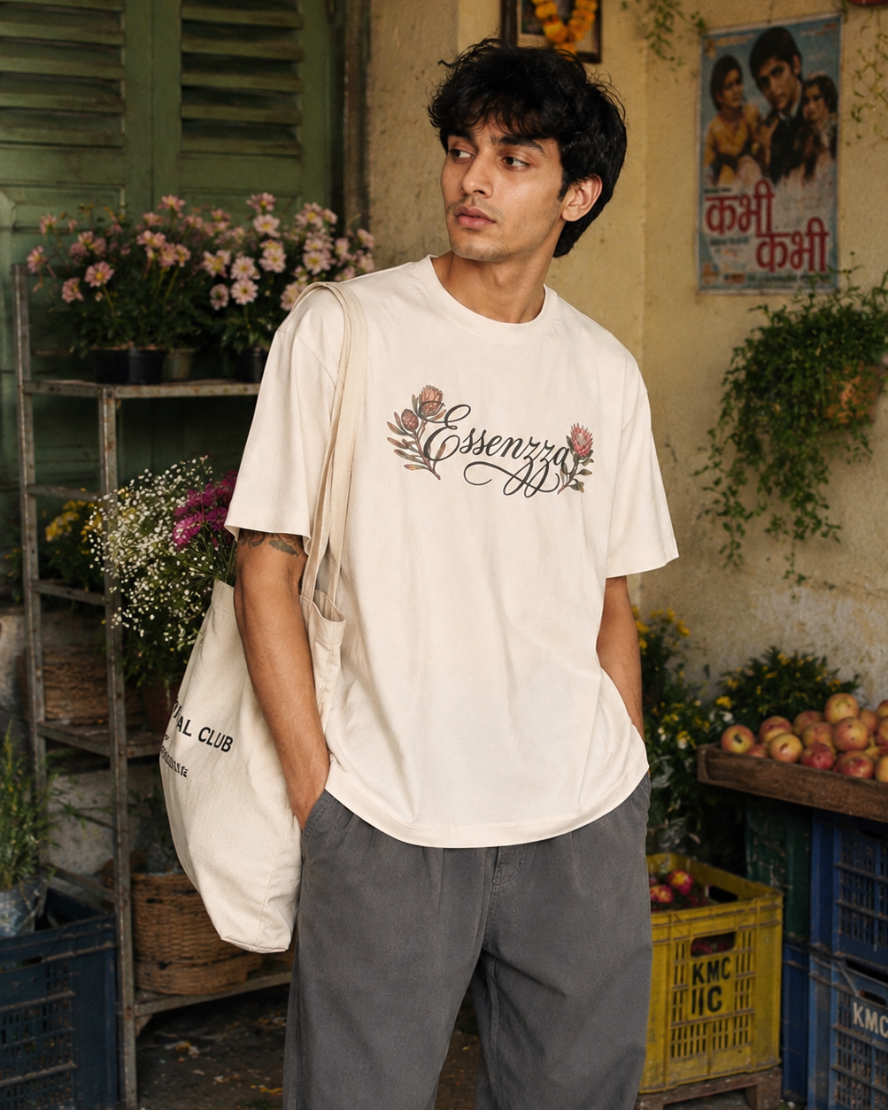 ESSENZZA -  Offwhite Resilient Bloom Oversized T-shirt