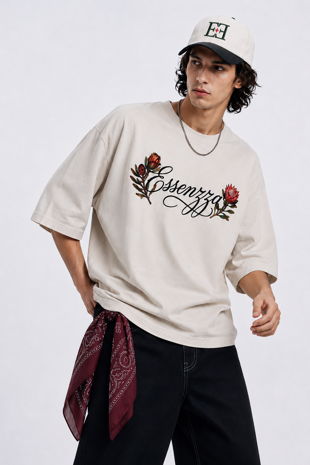 ESSENZZA Offwhite Resilient Bloom T-shirt